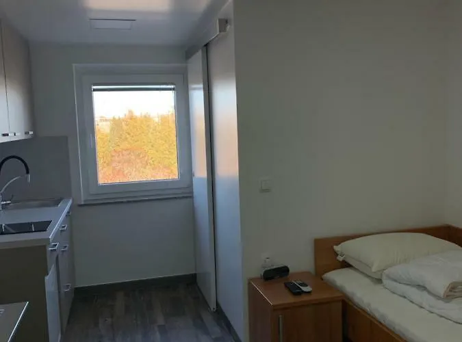 게스트하우스 Decorus 3*